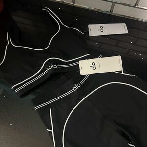 Alo Yoga Airbrush Heart Throb Bra